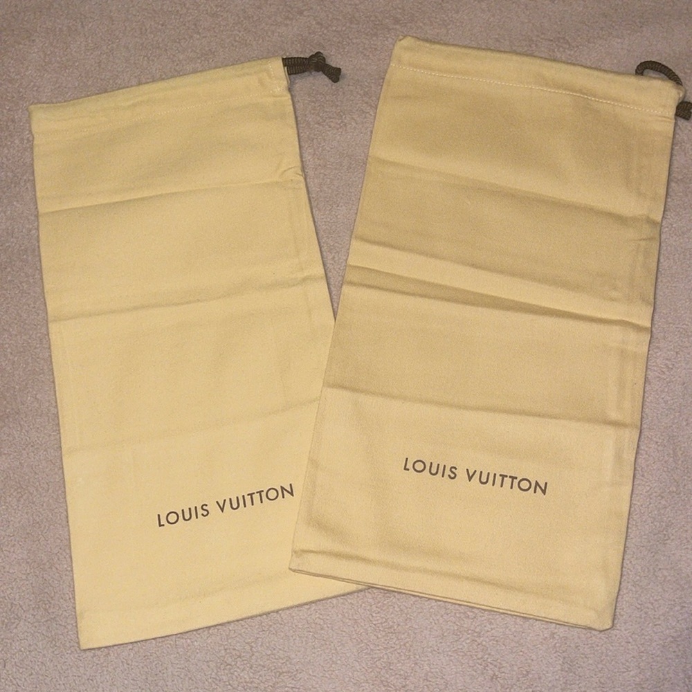 Louis Vuitton 8” X 14.5”